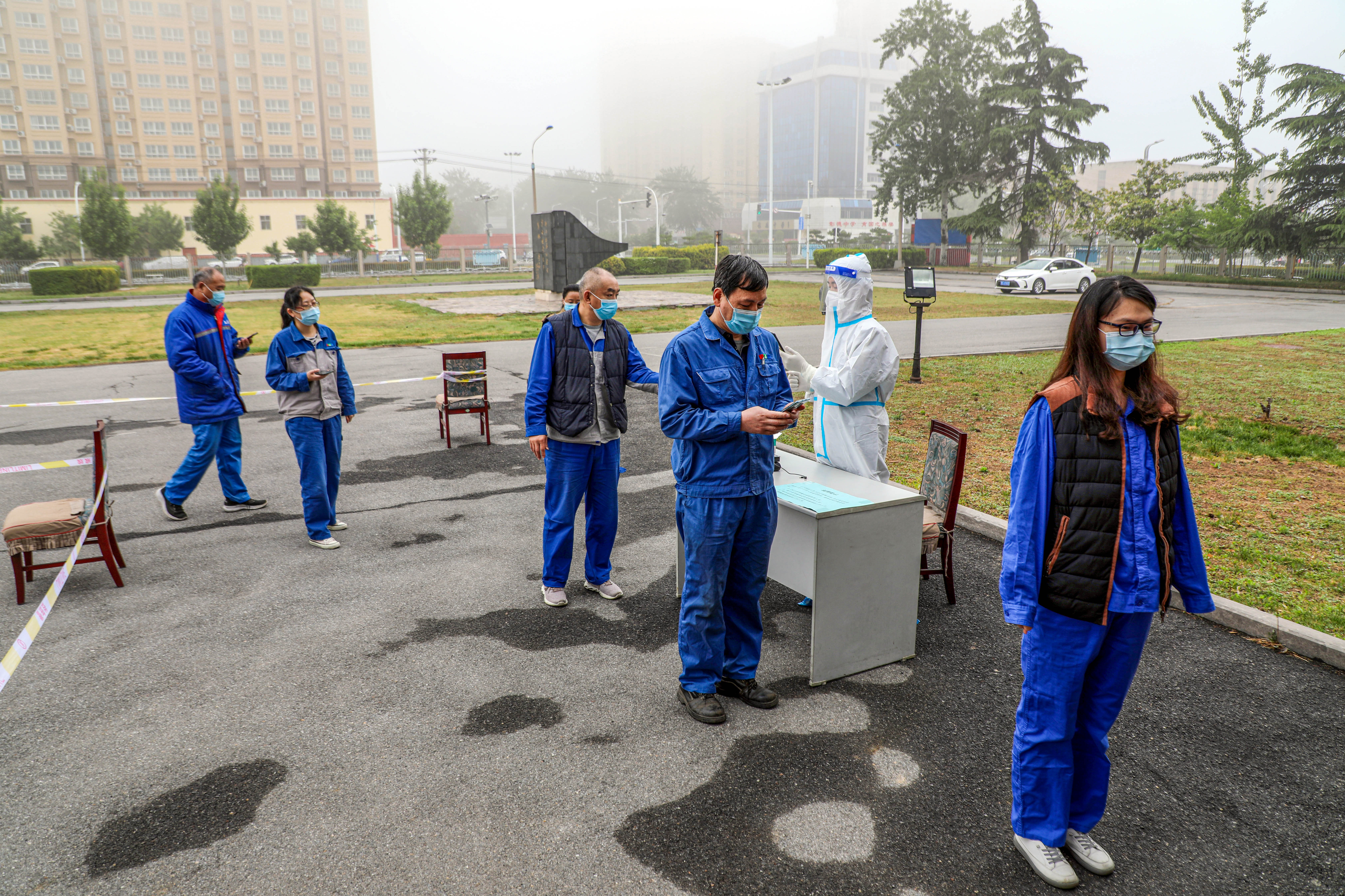 安彩高科：抗疫路上，從來都是“雙向奔赴”！